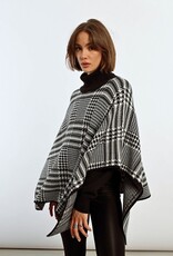 Molly Bracken Houndstooth Poncho