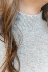 RD Style Daffodil Short Mock Neck Sweater