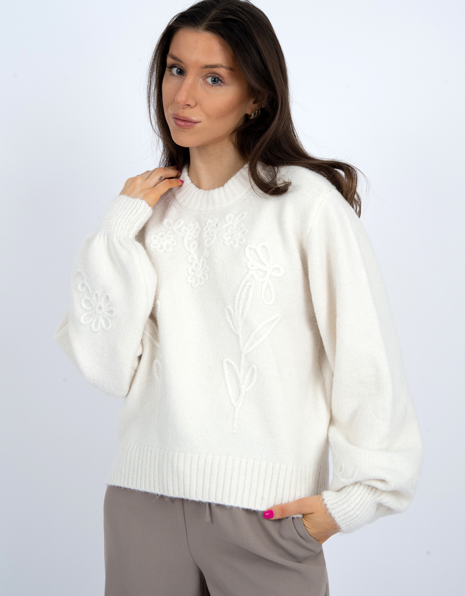 RD Style Rhiana L/S Floral Detail Crew Nk Pullover