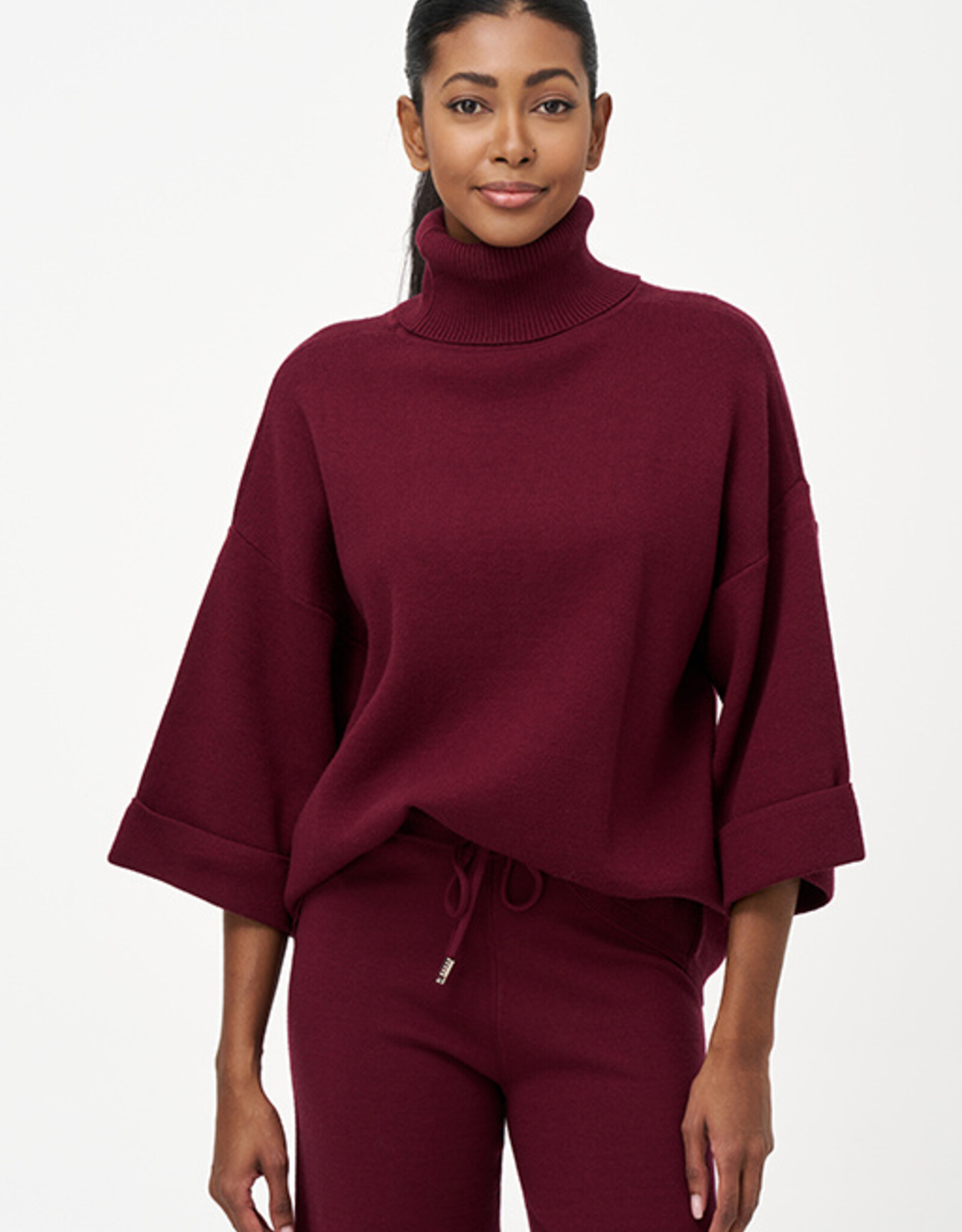 M Made in Italy T-Nk Sweater w Wide Cuffed Sleeves