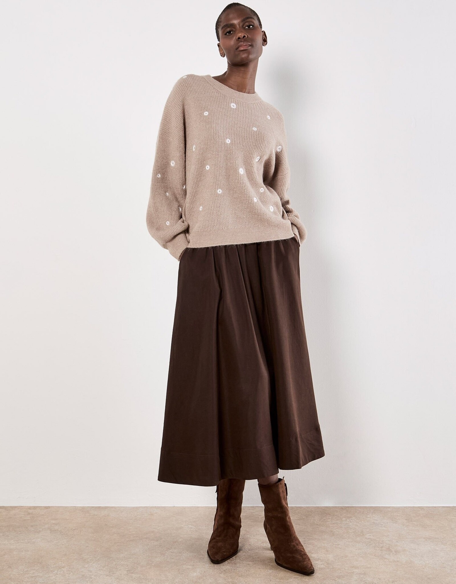 Apricot Daisy Embroidered Ribbed Jumper