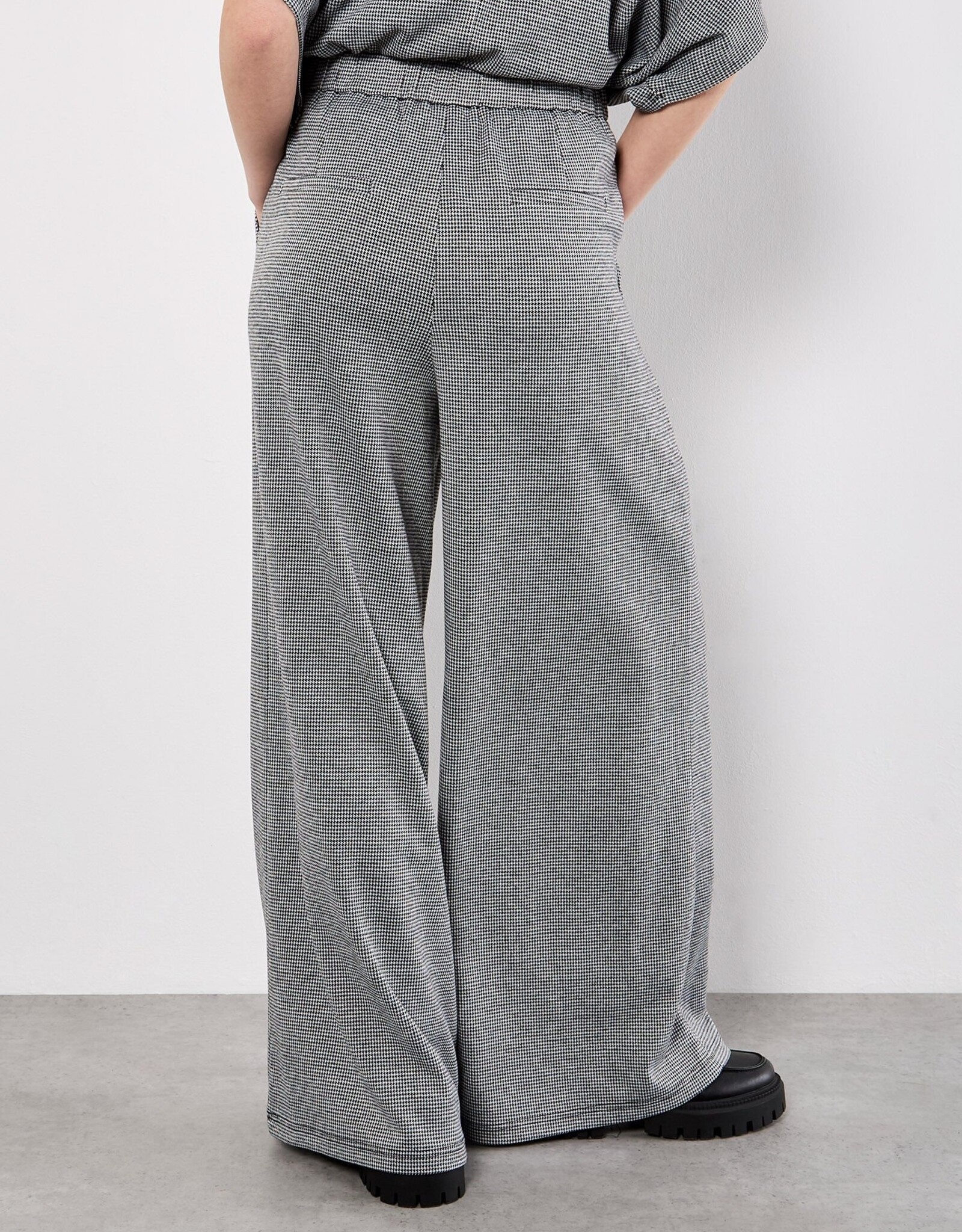 Apricot Invert Pleat Wide Tailored Trouser