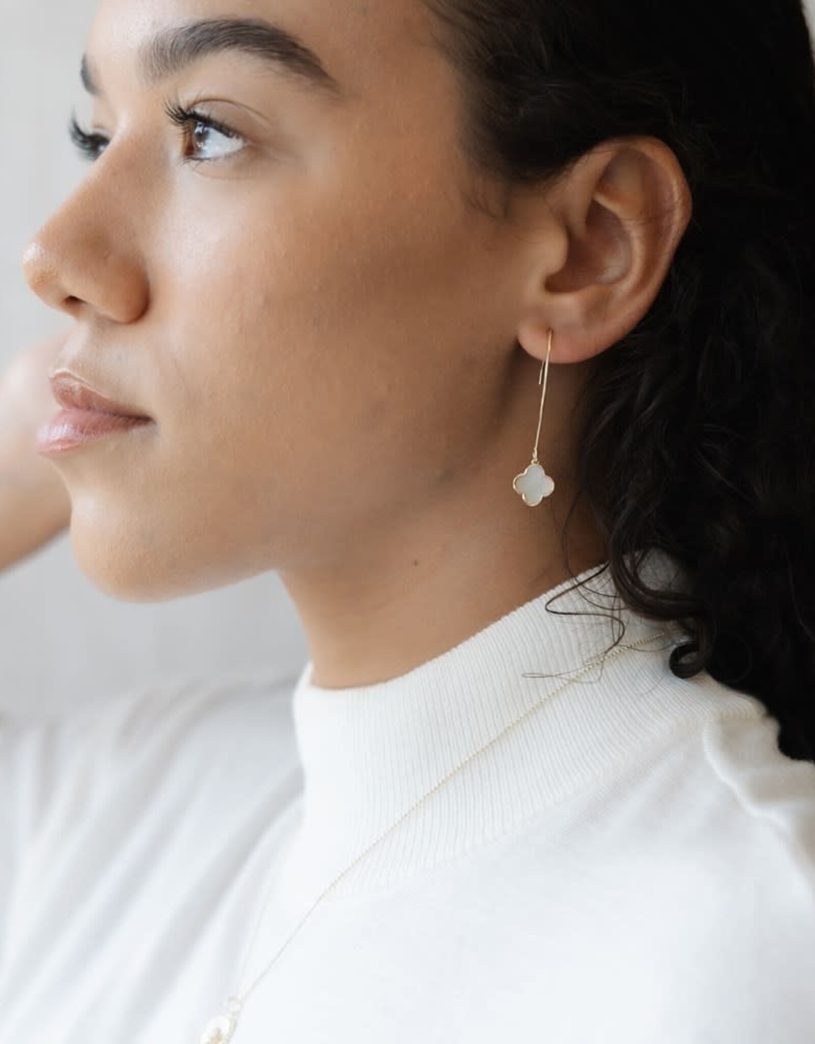 Glee Glee Anya - Mother of Pearl