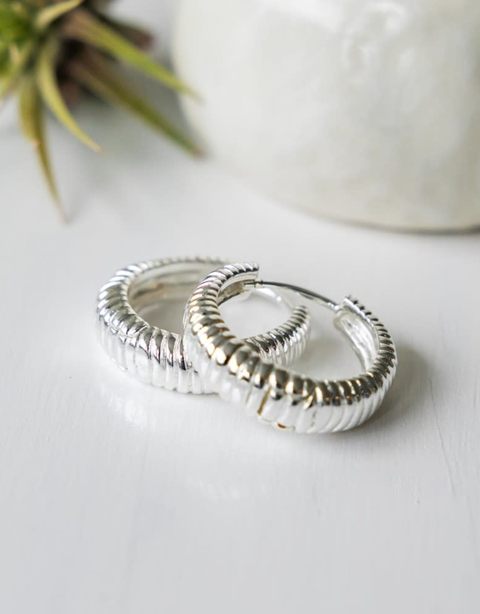 Glee Glee Chasm Hoops