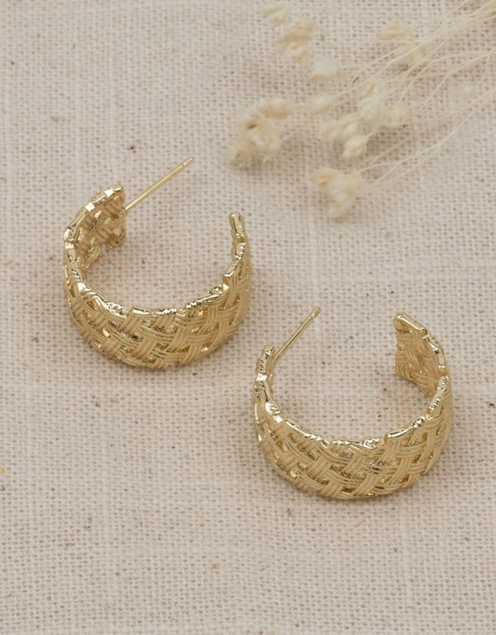 Glee Glee Criss Cross Hoops