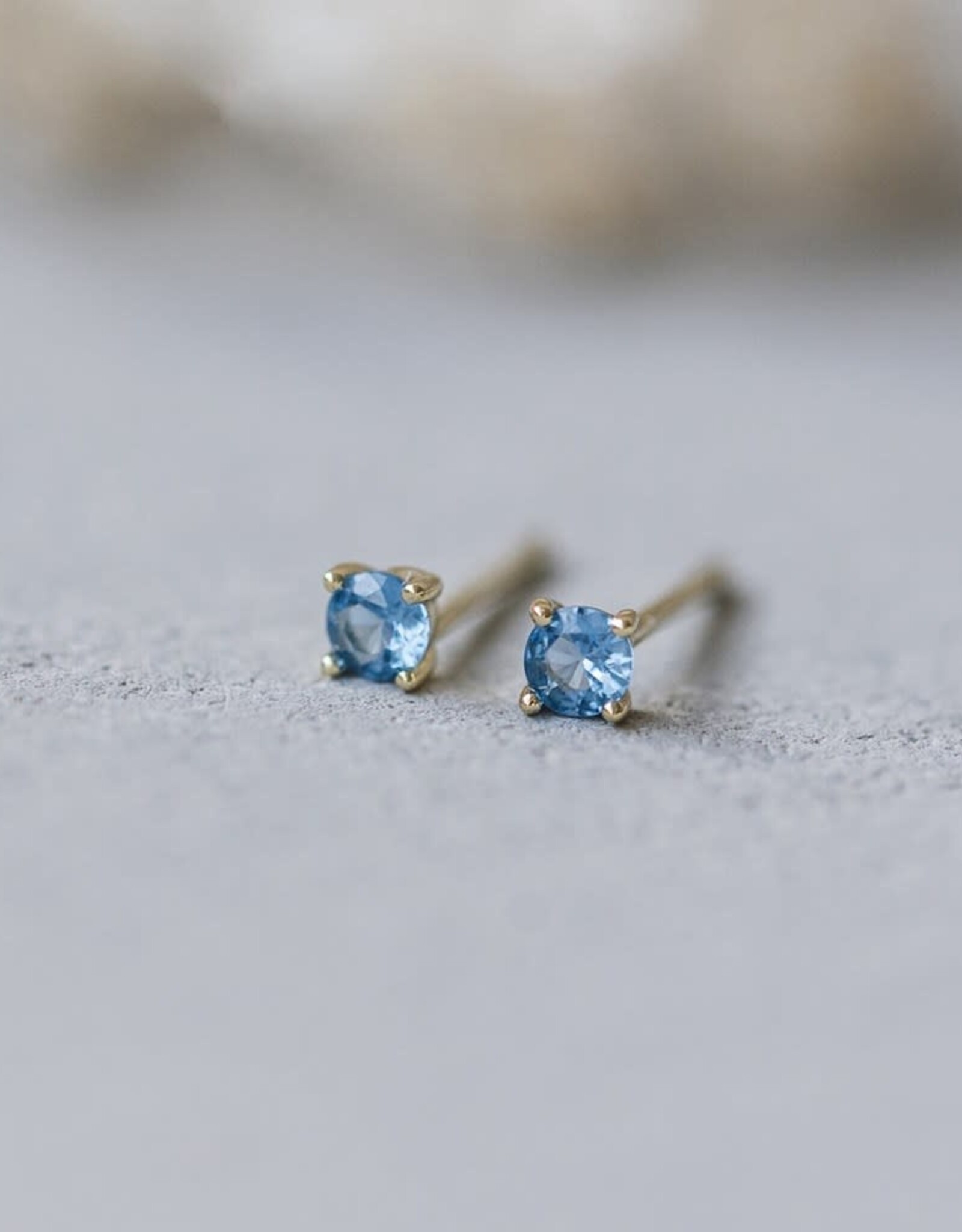 Glee Glee Shimmer Studs - Aqua
