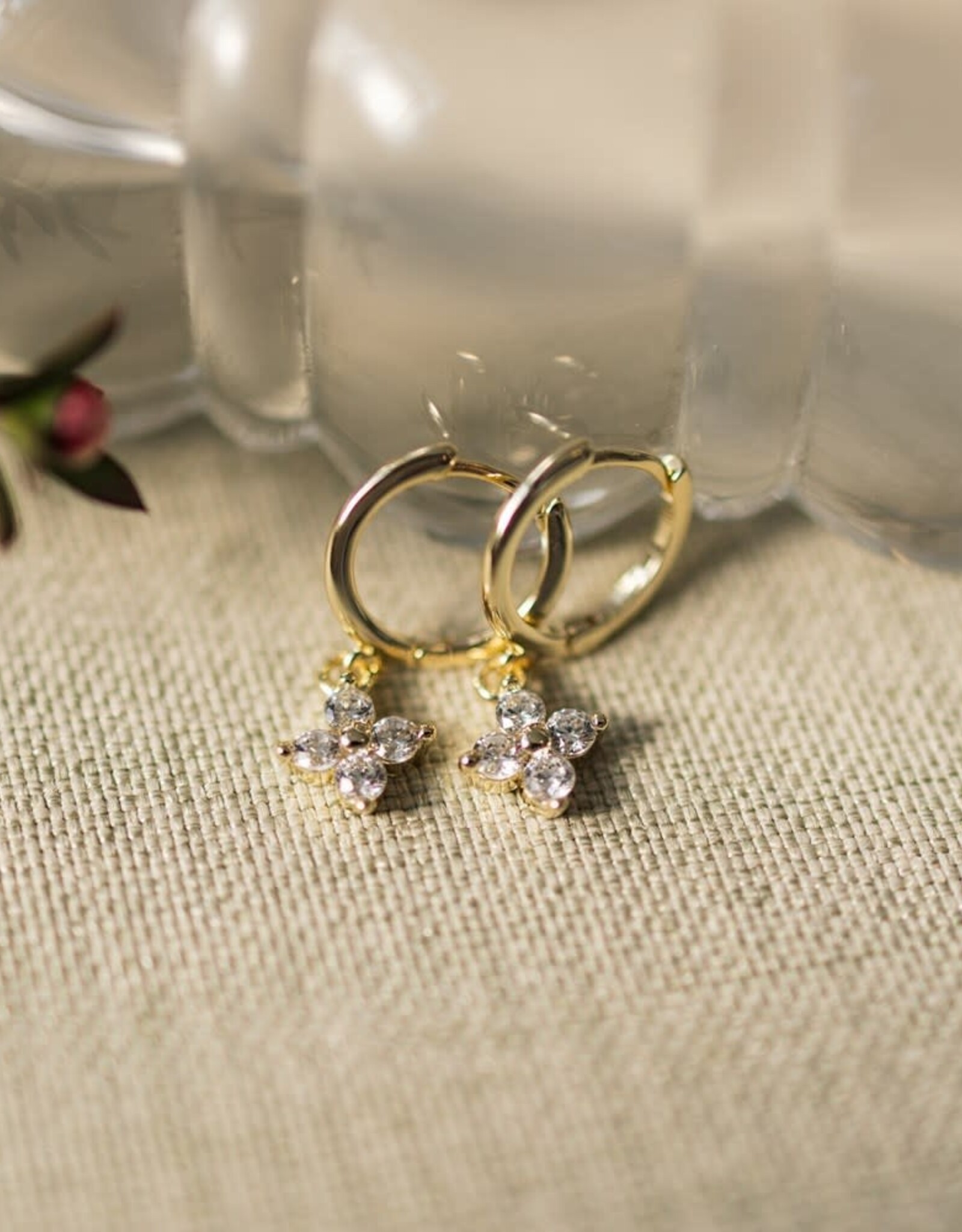 Glee Glee Twila Hoops