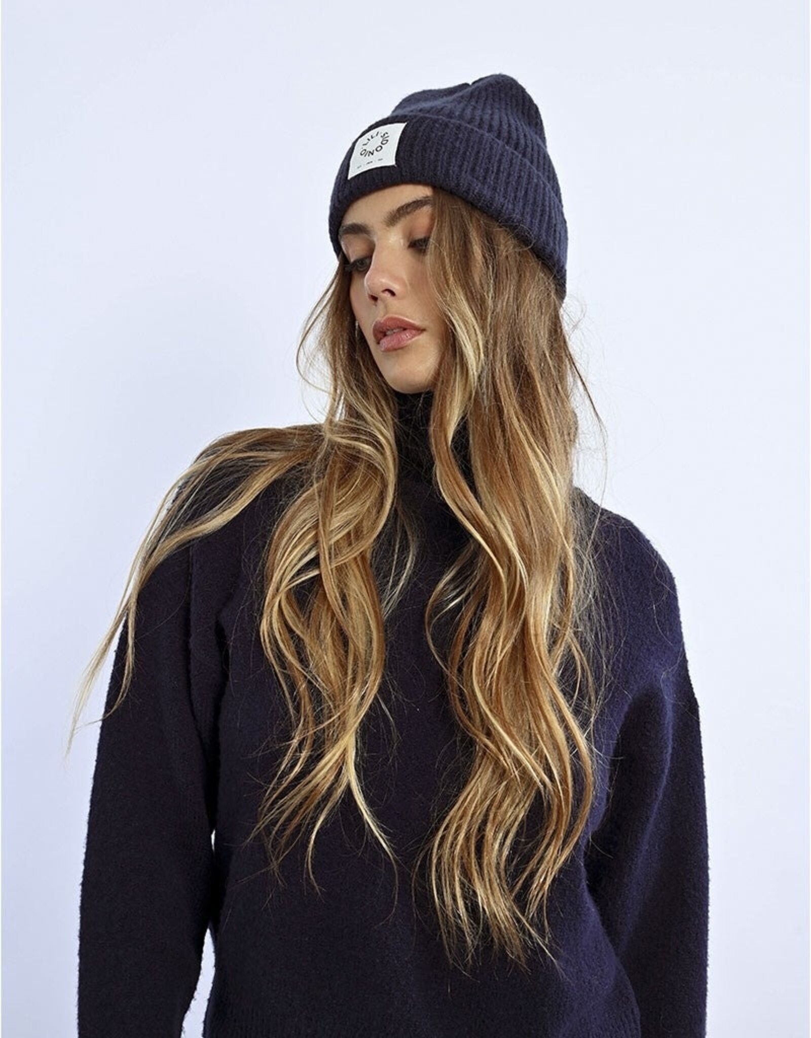 Molly Bracken RIbbed Knited Hat