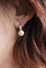 Jackie J Rectangle crystal with pearl Earrings Silver