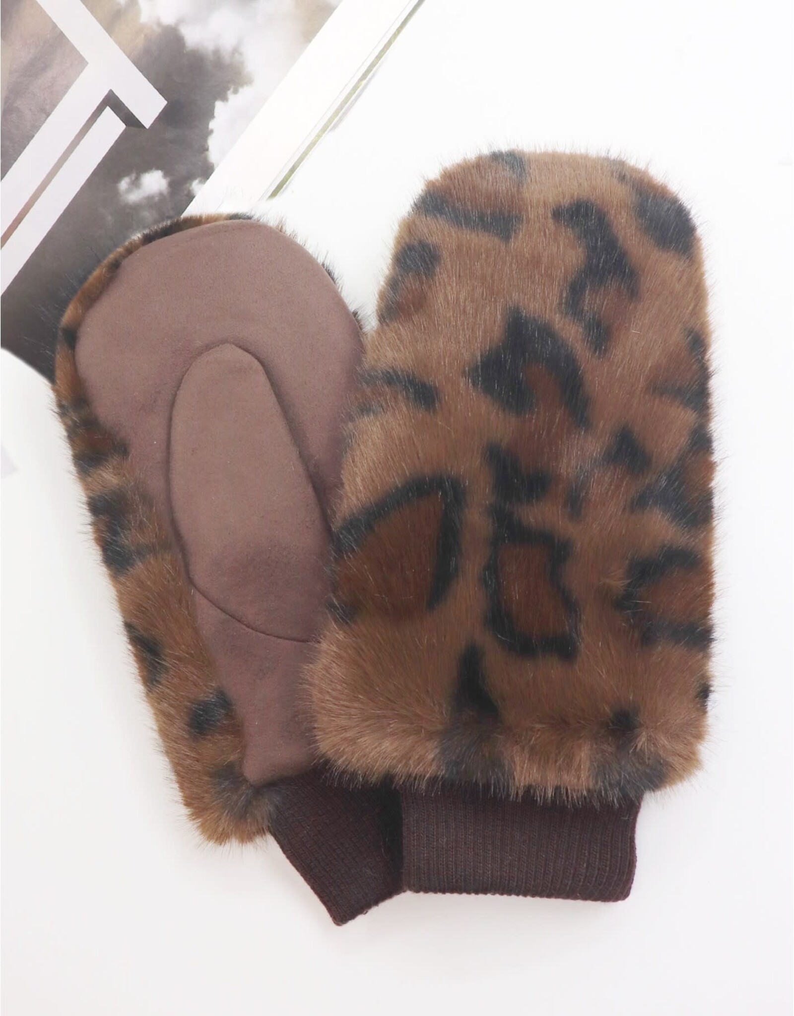 Grand Crafts Faux Fur Leopard Print Mittens Brown