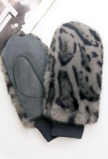 Grand Crafts Faux Fur Leopard Print Mittens Grey