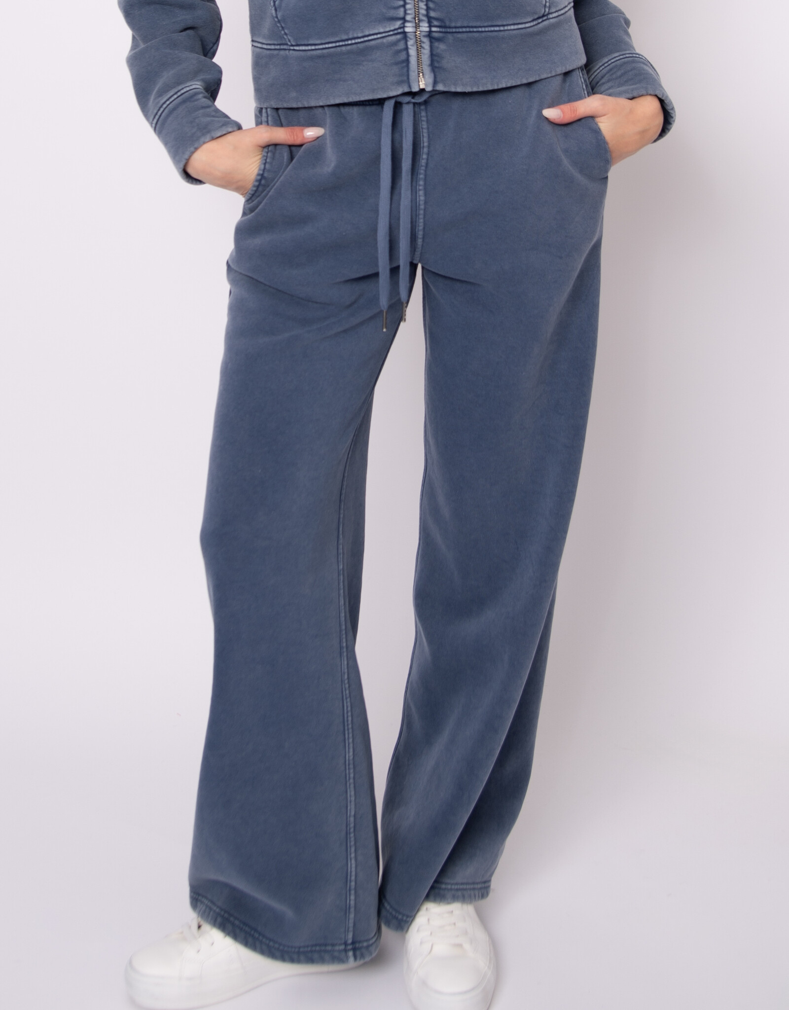 RD Style Franie Mineral Wash Fleece Wide Leg Jogger