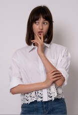 RD Style Kerwin Blouse w Lace Trim