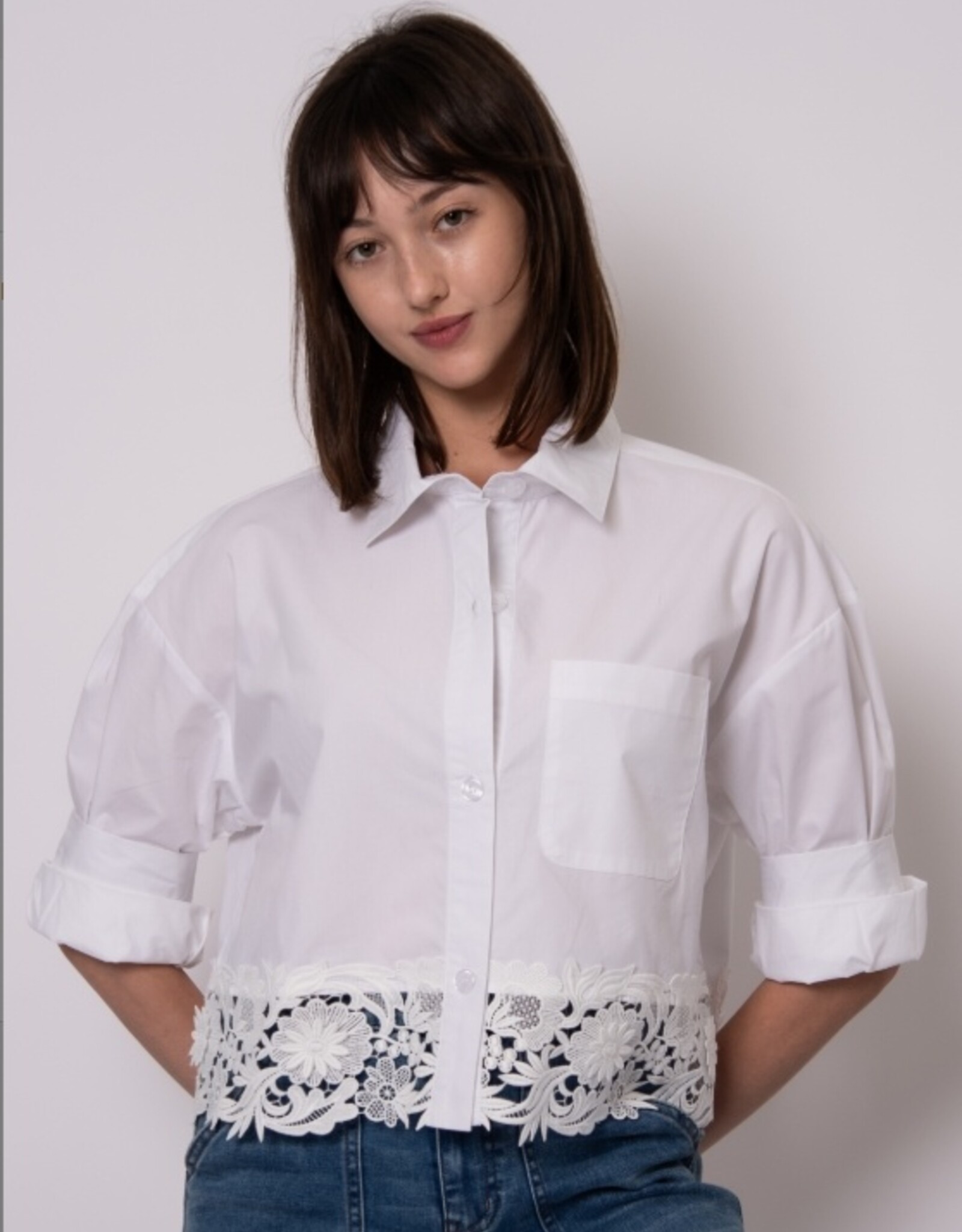 RD Style Kerwin Blouse w Lace Trim