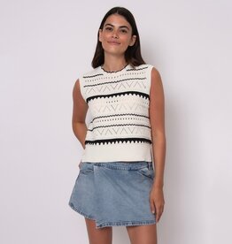 RD Style Clara Sleeveless V-Neck Vest