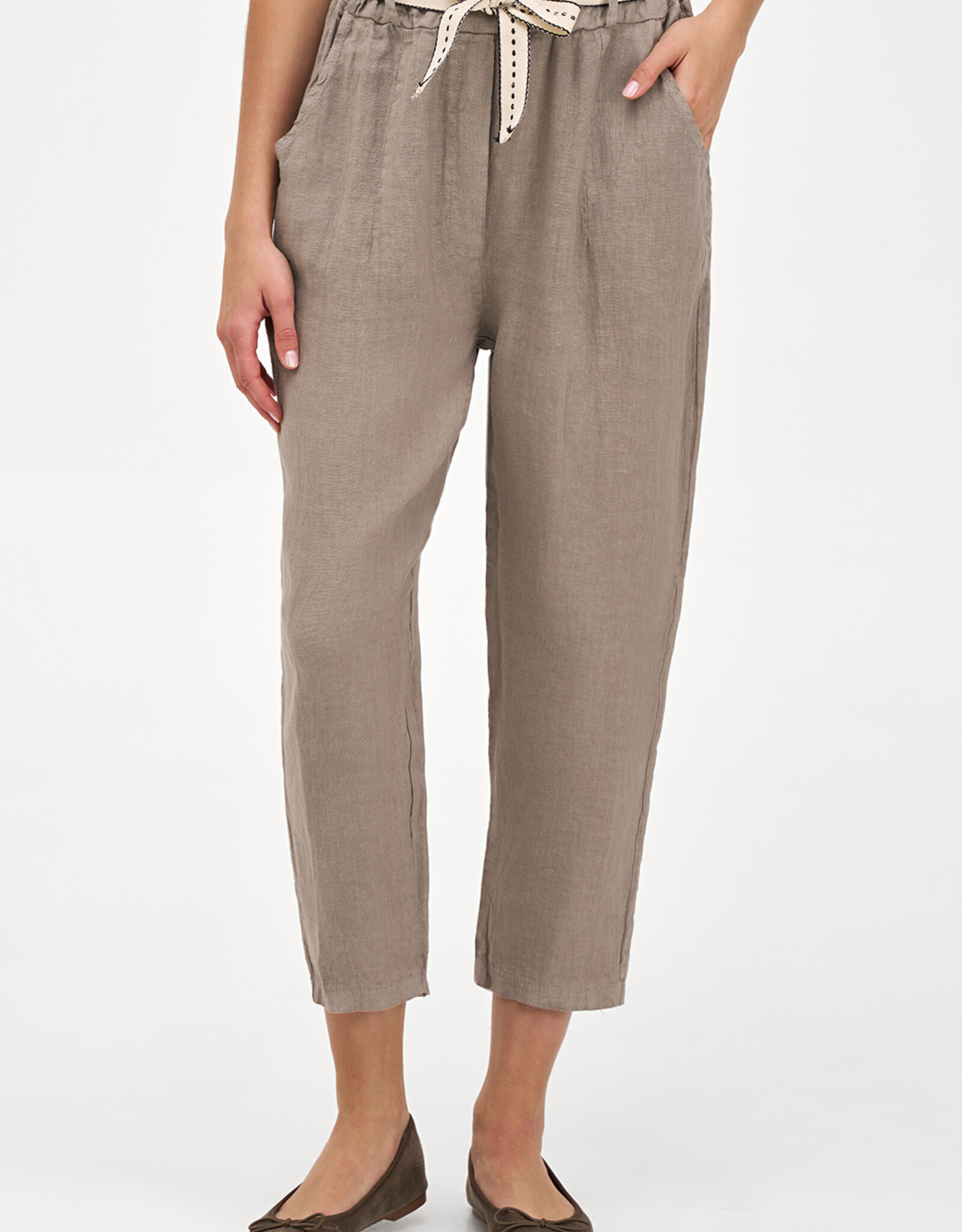 M Made in Italy Linen Capri w Belt