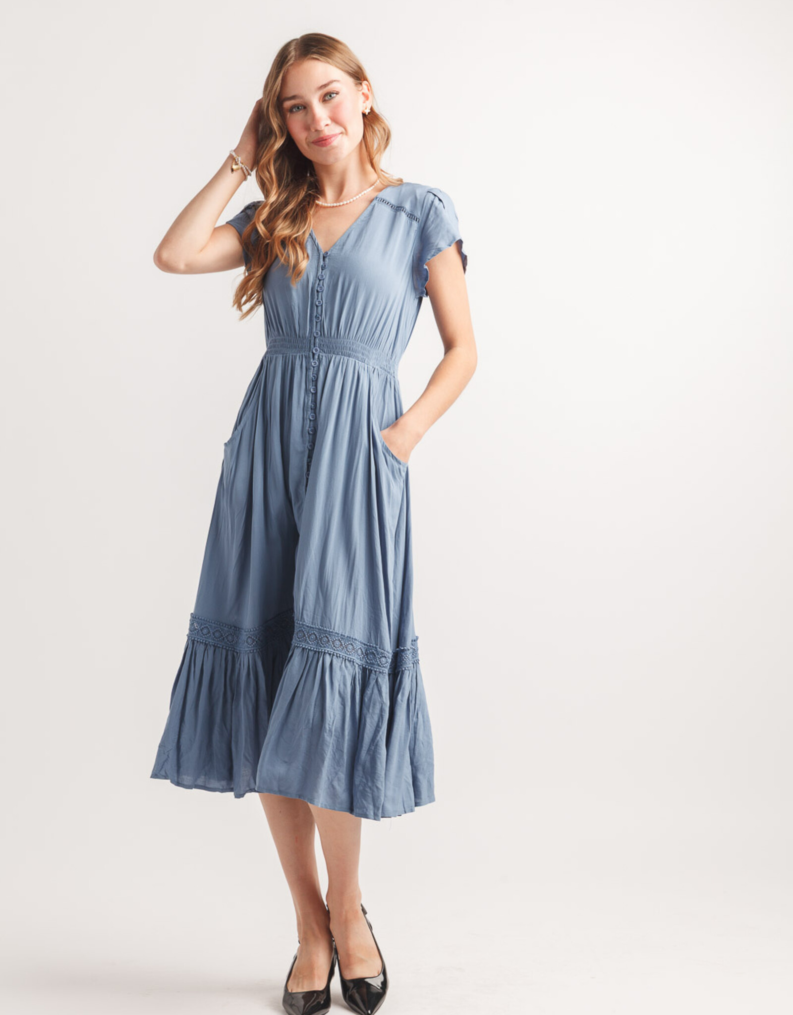 Papillon S/S Button Front Dress w Lace Detail