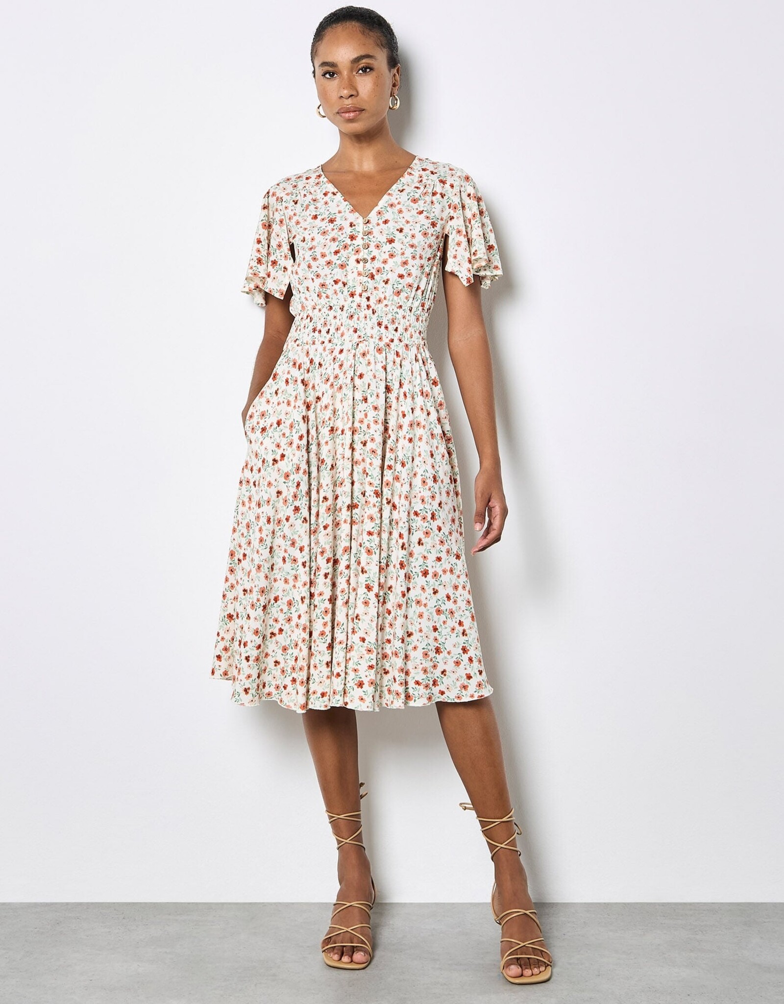 Apricot Wind Flower Coconut Btn Dress