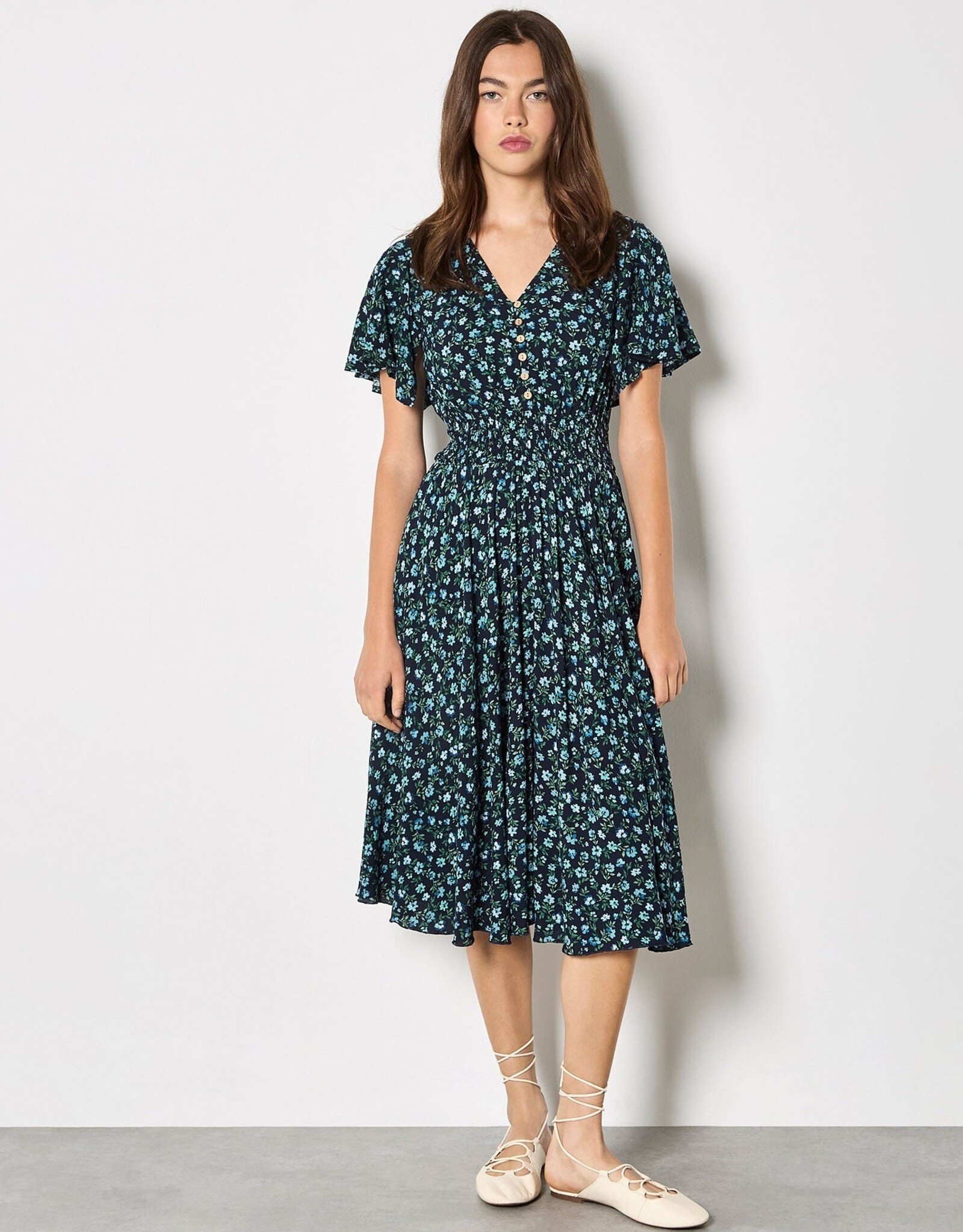 Apricot Wind Flower Coconut Btn Dress