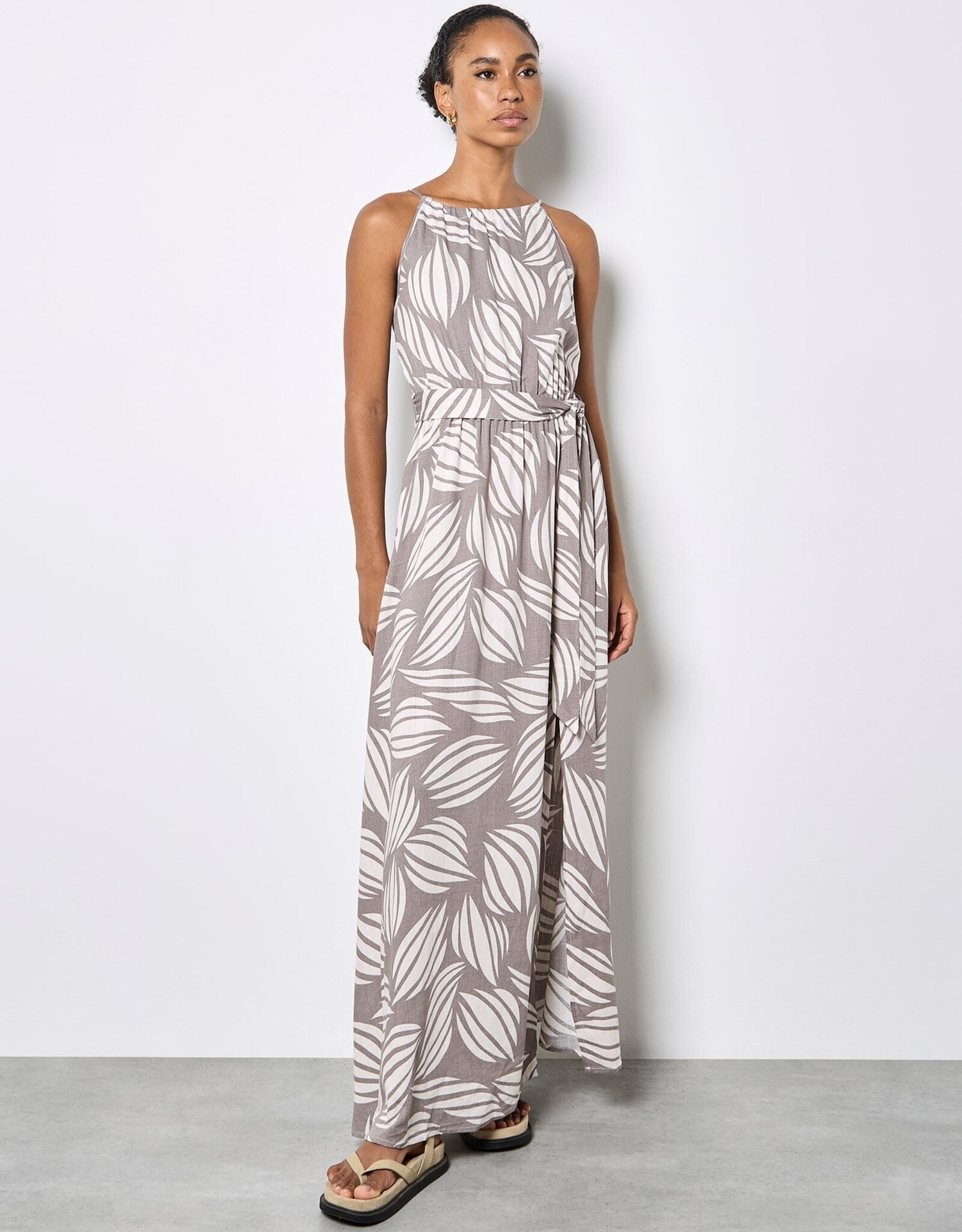 Apricot Ovrsizd Shells High Nck Maxi Drs