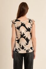 Molly Bracken Leaf Printed Sless Top