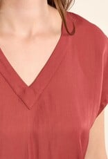 Molly Bracken Loose N-Neck S/S Top