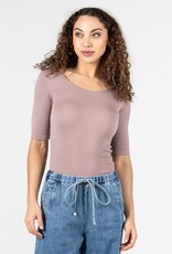 C'est Moi Rib S/S Crew Nk Top