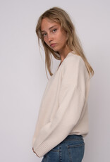 RD Style  Noomi V-NK LS Pullover