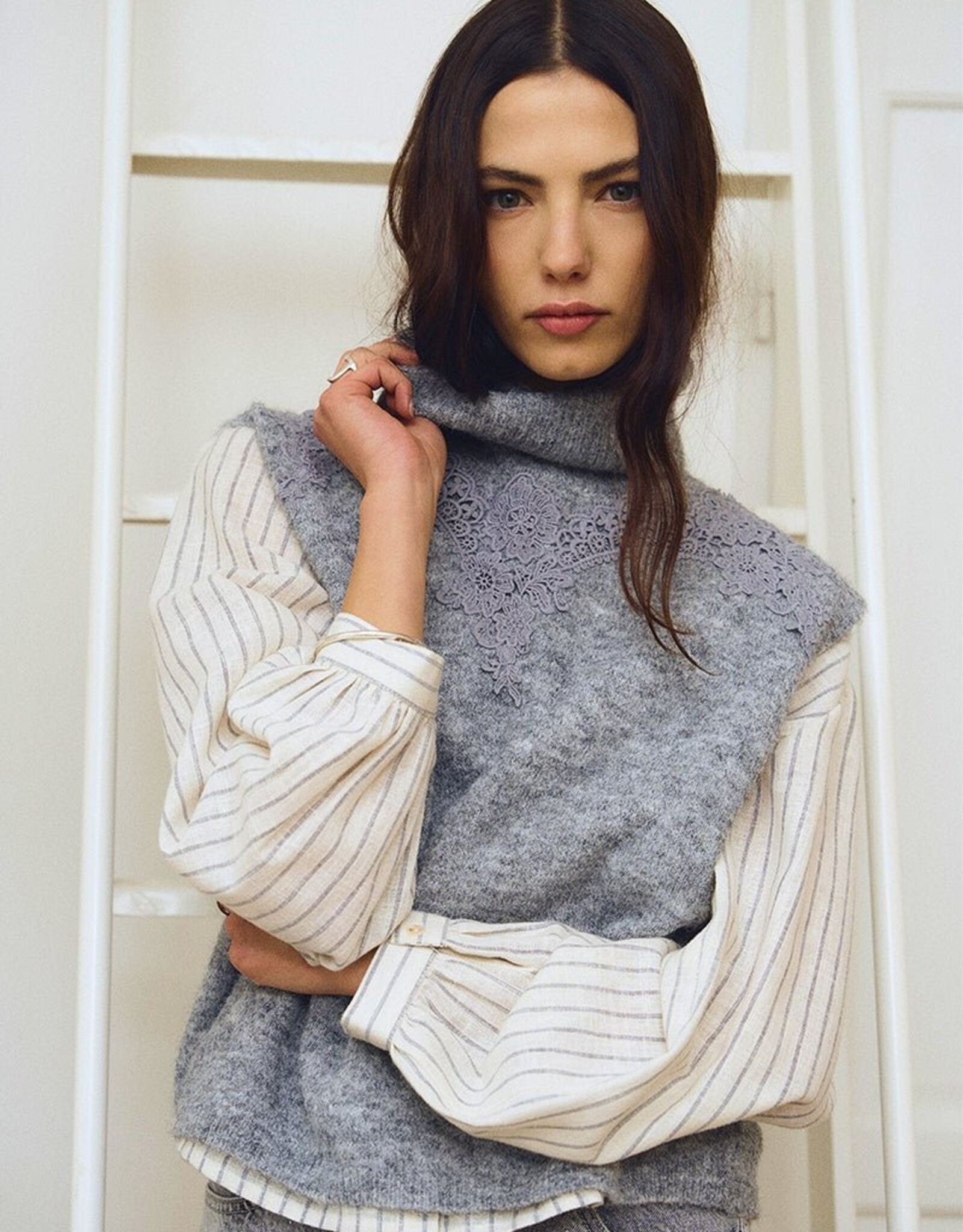 Molly Bracken T-Nk w Lace Detail Vest