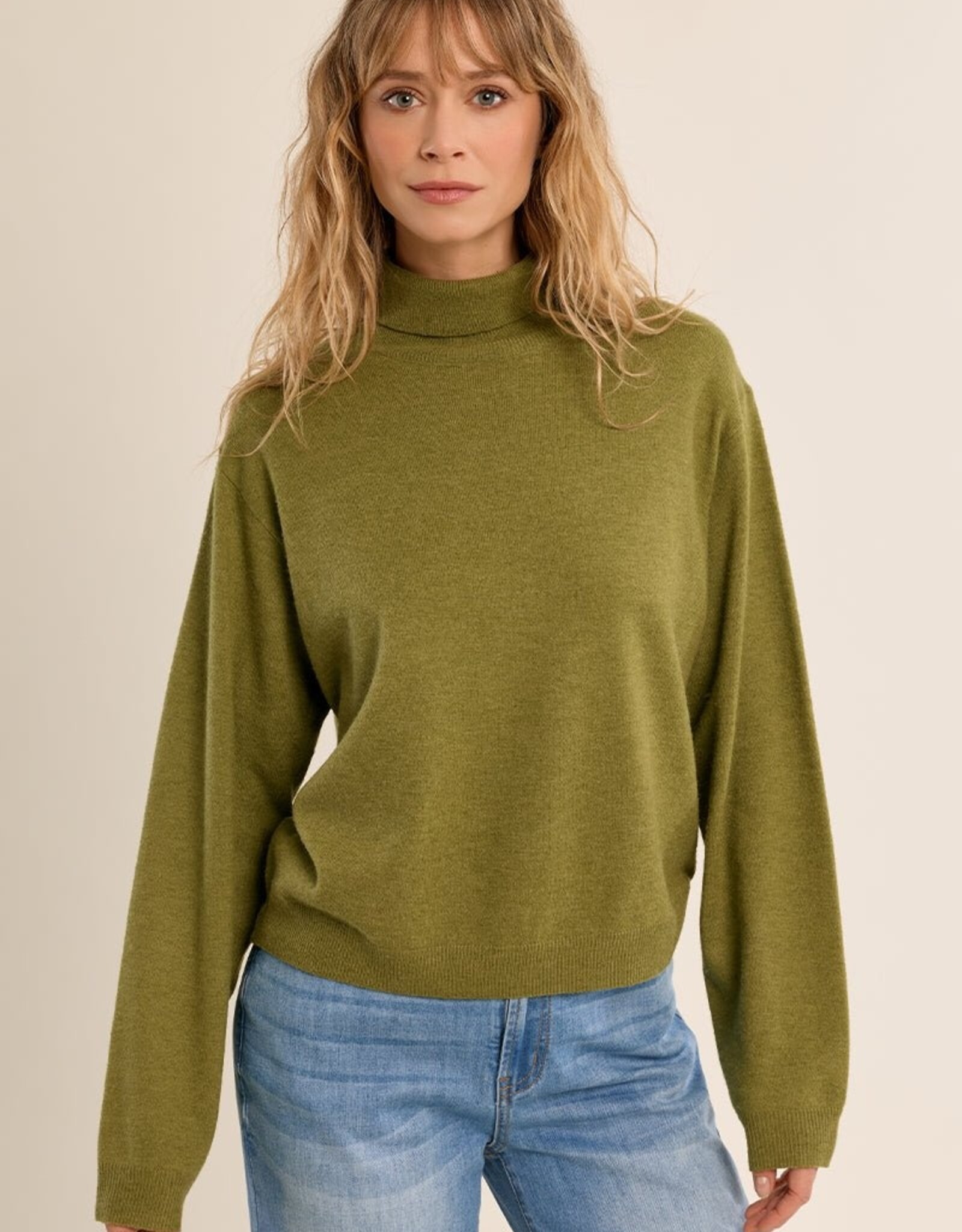 Molly Bracken L/S T-Neck