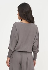 M Made in Italy L/S V-Nk Top w Wasitand Hem