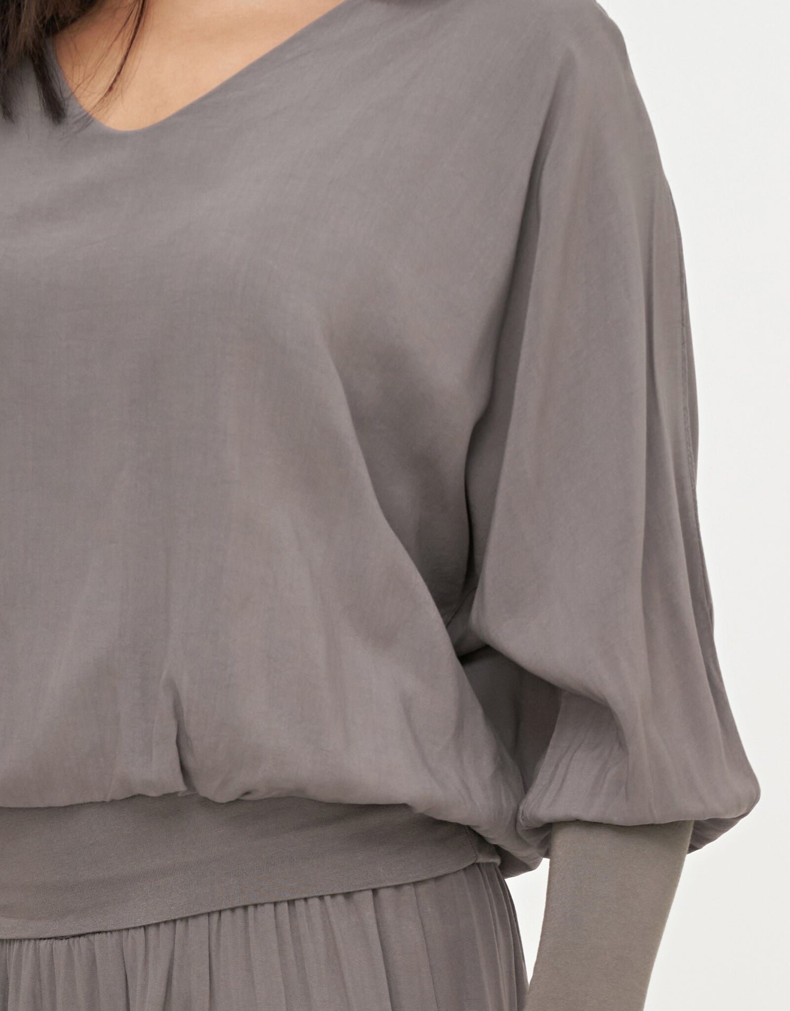 M Made in Italy L/S V-Nk Top w Wasitand Hem