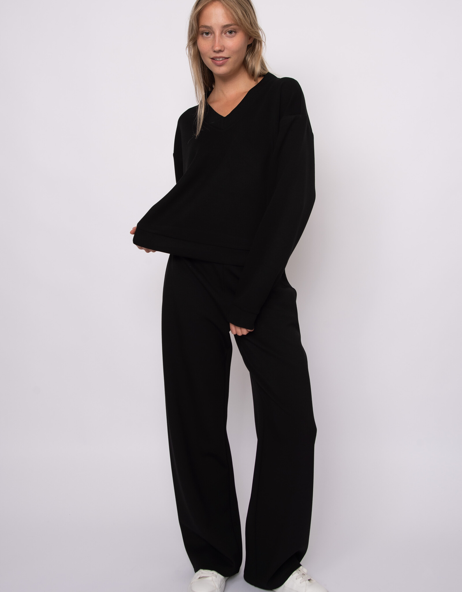 RD Style VY Signature Soft Knit L/S VNk Pullover