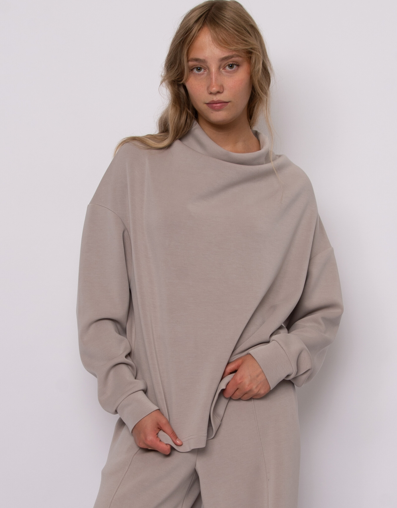 RD Style Scuba Freiza Soft Knit Funnel Nk Pullover