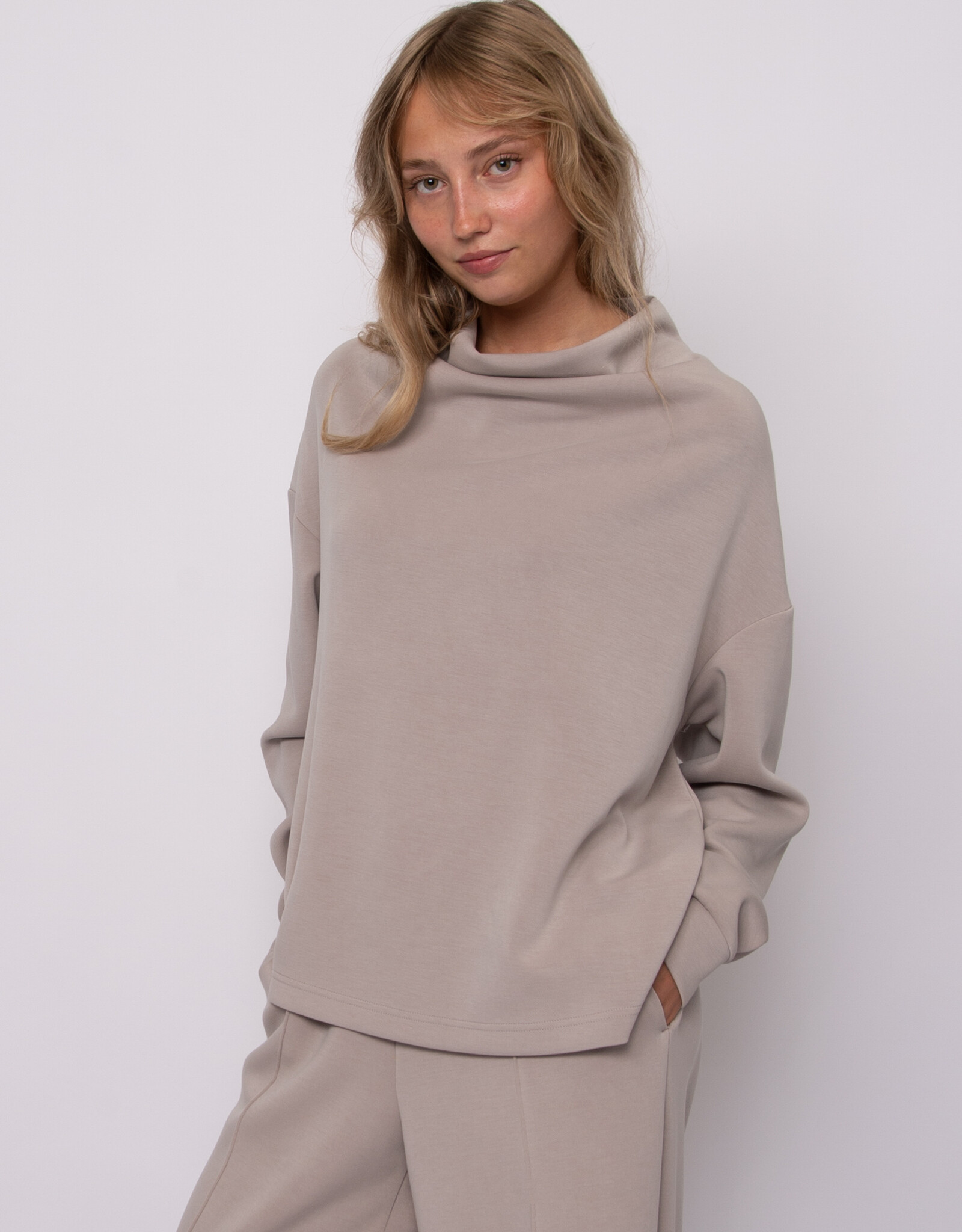 RD Style Scuba Freiza Soft Knit Funnel Nk Pullover