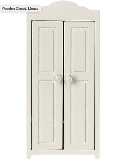 Wooden closet, Mouse