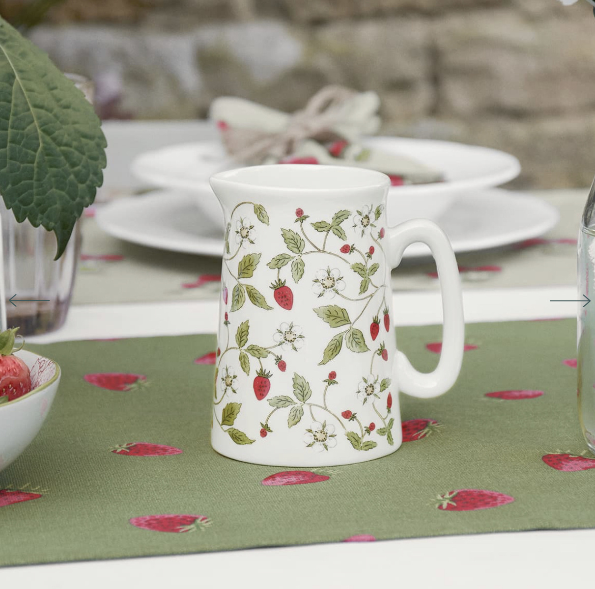 Sophie Allport Jug - Small - Strawberries