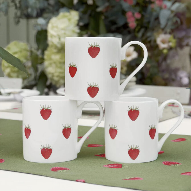 Sophie Allport Mug - Standard - Strawberries