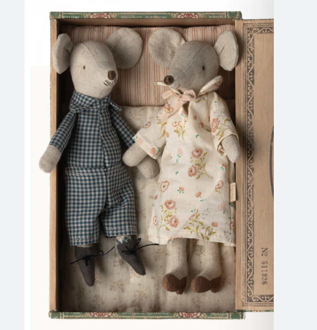 Maileg Grandma & Grandpa i