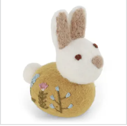 Gry & Sif Sitting Bunny w Flower Embroidery