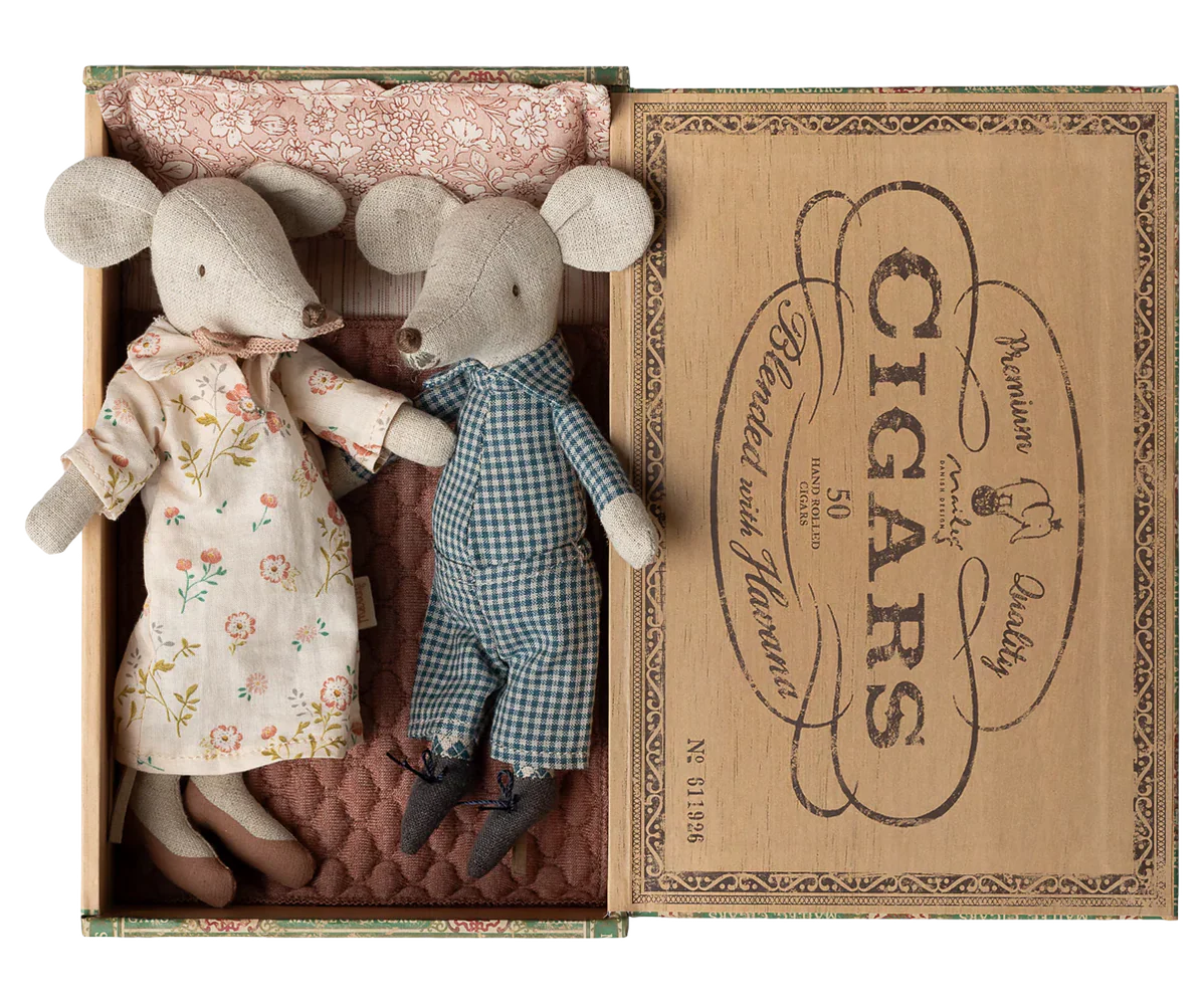 Maileg Grandma and Grandpa Mice in Cigarbox