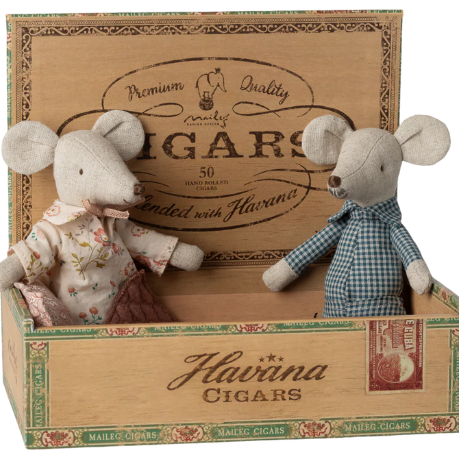 Maileg Grandma and Grandpa Mice in Cigarbox