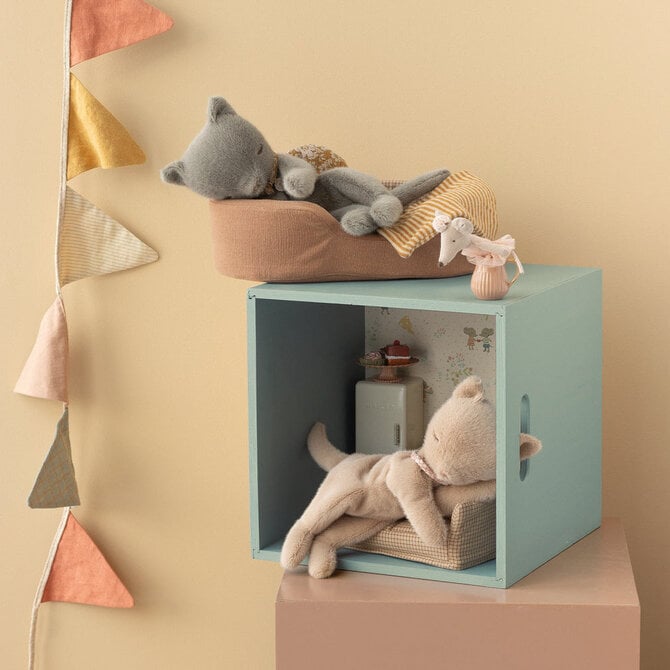 Maileg Sleeping Kitten - Cream Peach - Small