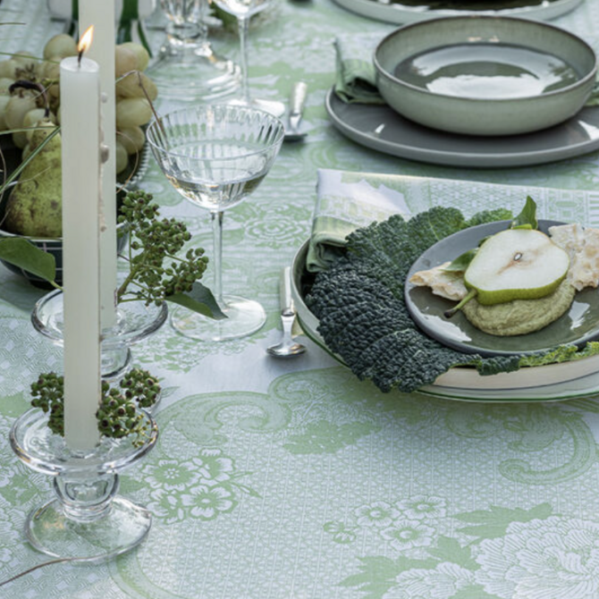 LJF Promenade Imperial Tablecloth - Green - 69x98