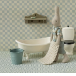 Maileg Miniature Bathtub Ivory