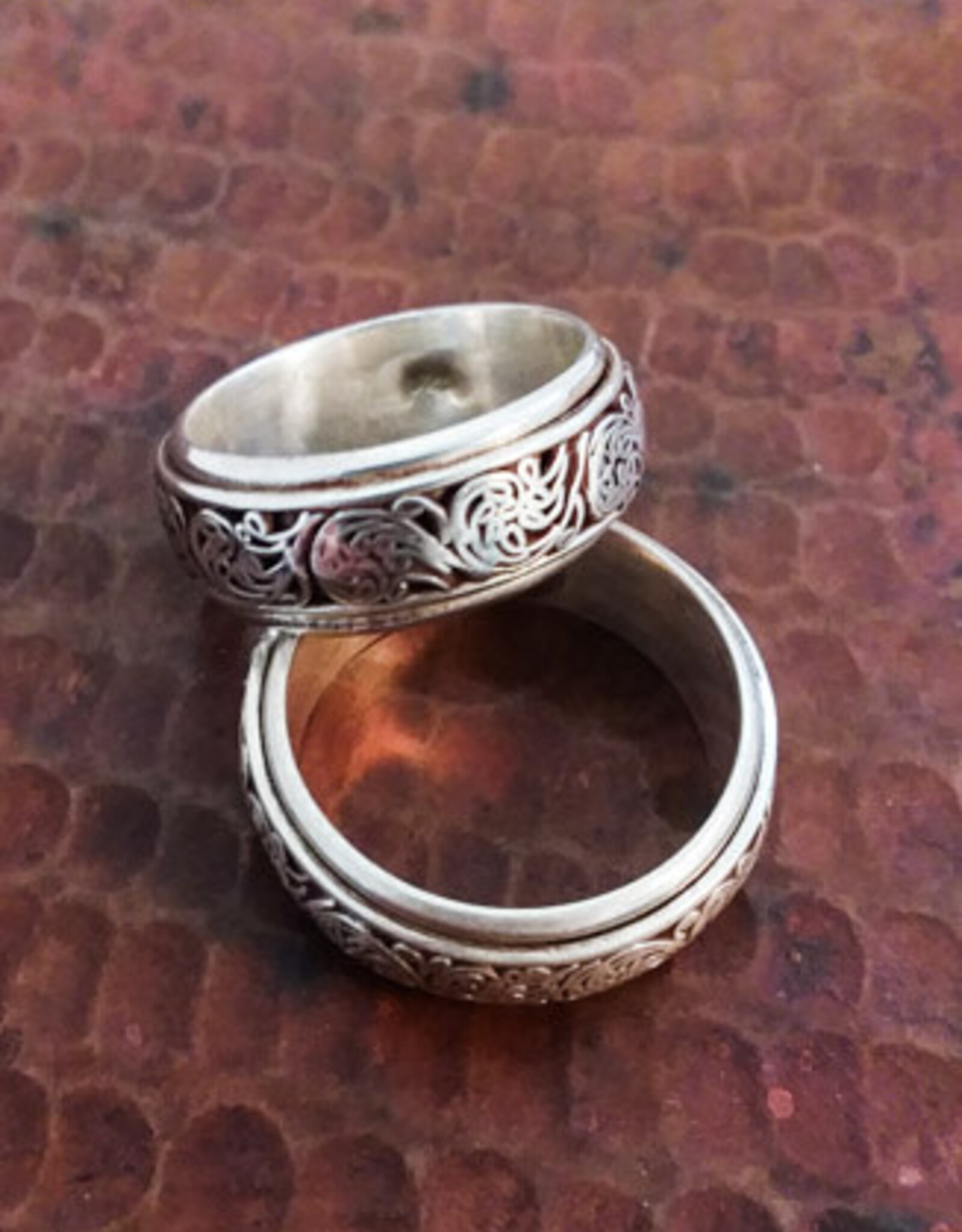 Nepal Ring Sterling Silver Spinner in Filagree Design - Nepal