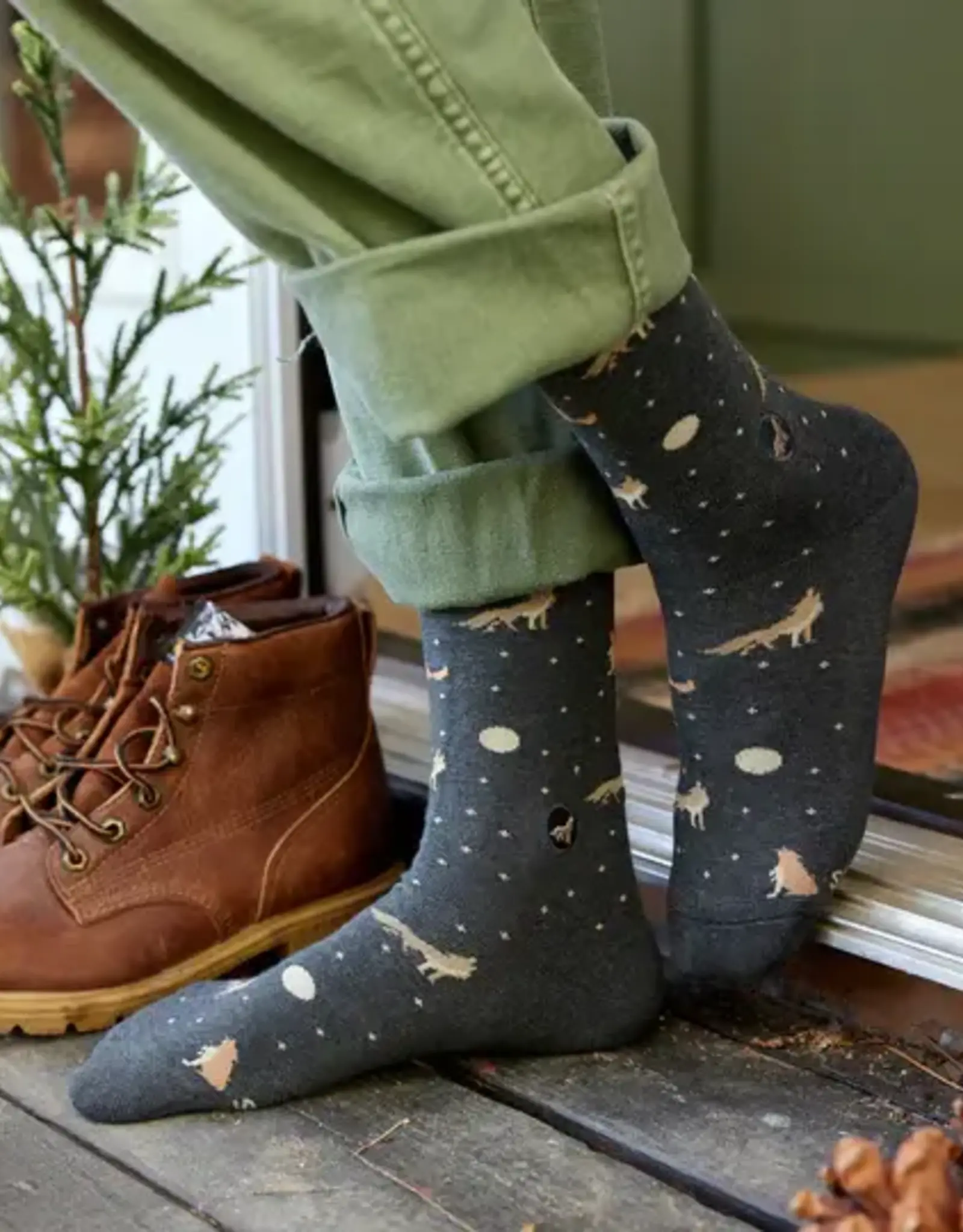 India Socks that Protect Wolves M - India