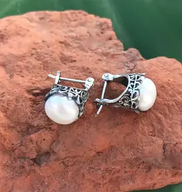 Indonesia Earrings Kasih Pearl Earrings Sterling Silver - Indonesia