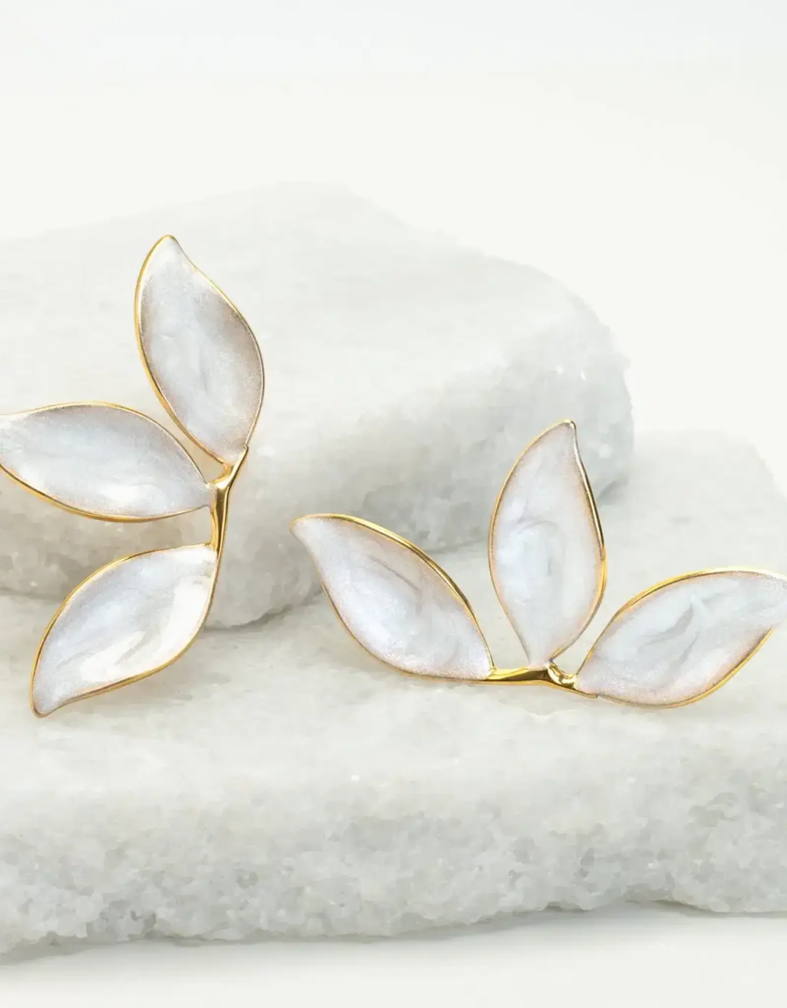 China Earrings Canopy Leaf  White Turquoise Gold Plate - China