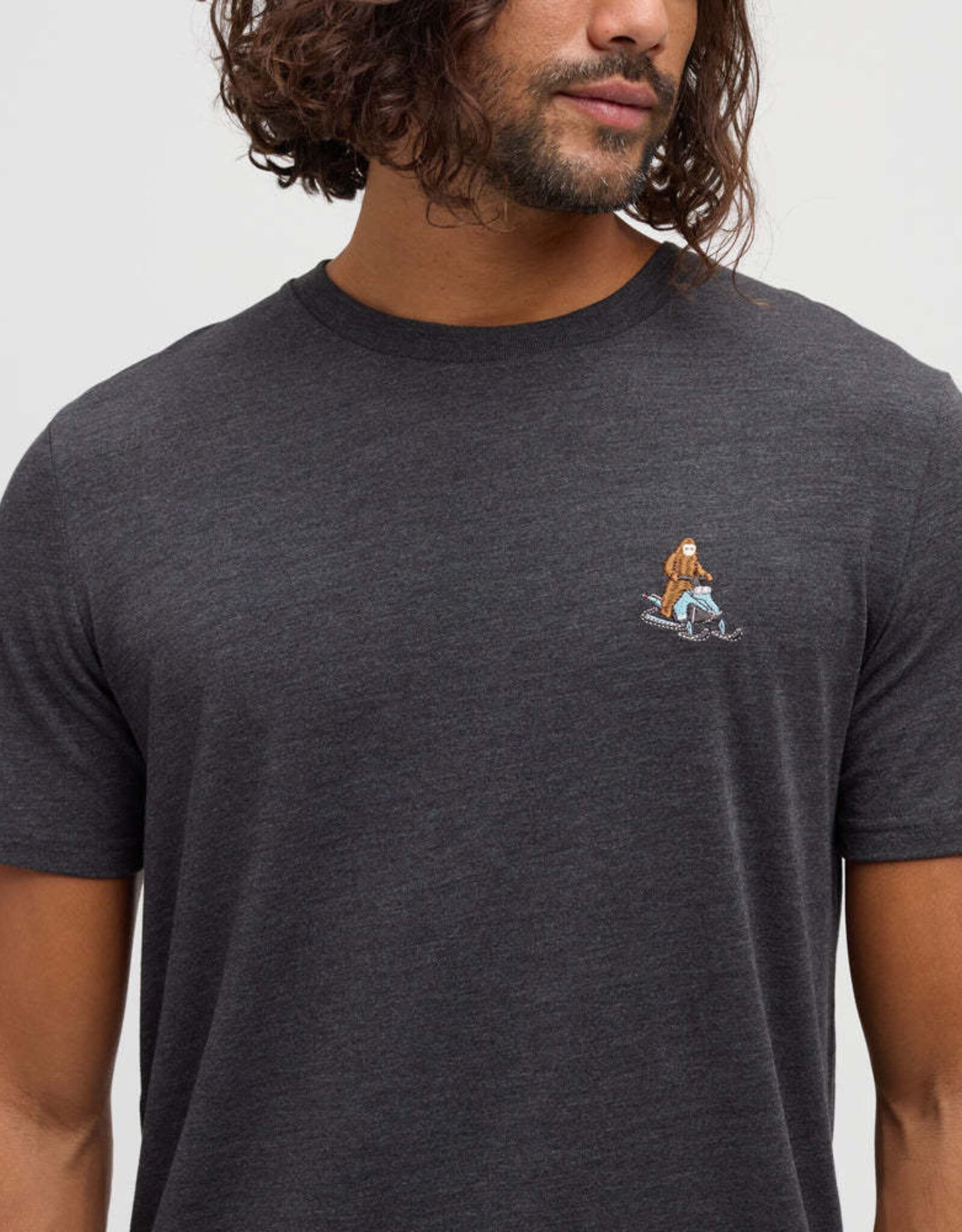 Canada T-Shirt M Sasquatch Meteorite Black Heather Smowmobile Embroided Large